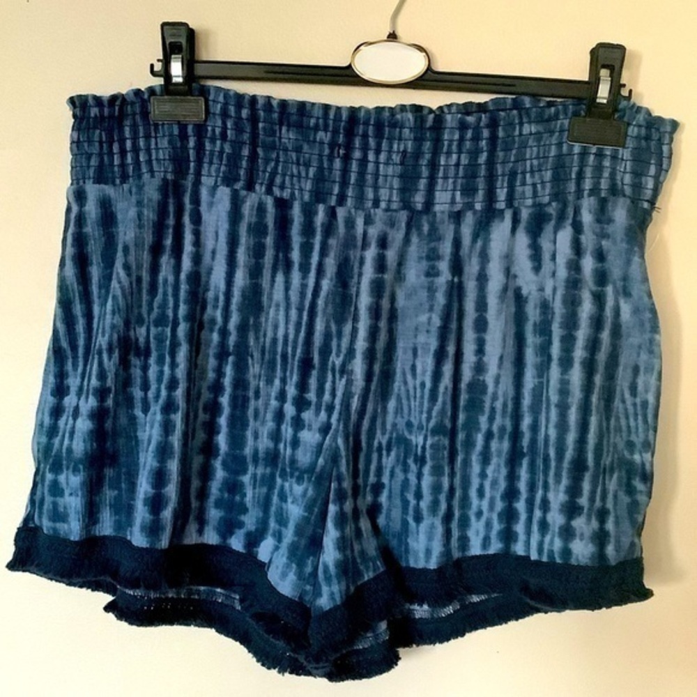 The dye shorts